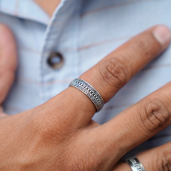 Trinity Pattern Ring