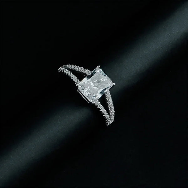 Grand Radiance Split Ring