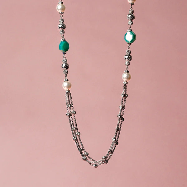 Emerald and Pearl Long Necklace