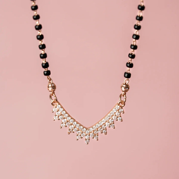 Glittering V-Arc Mangalsutra